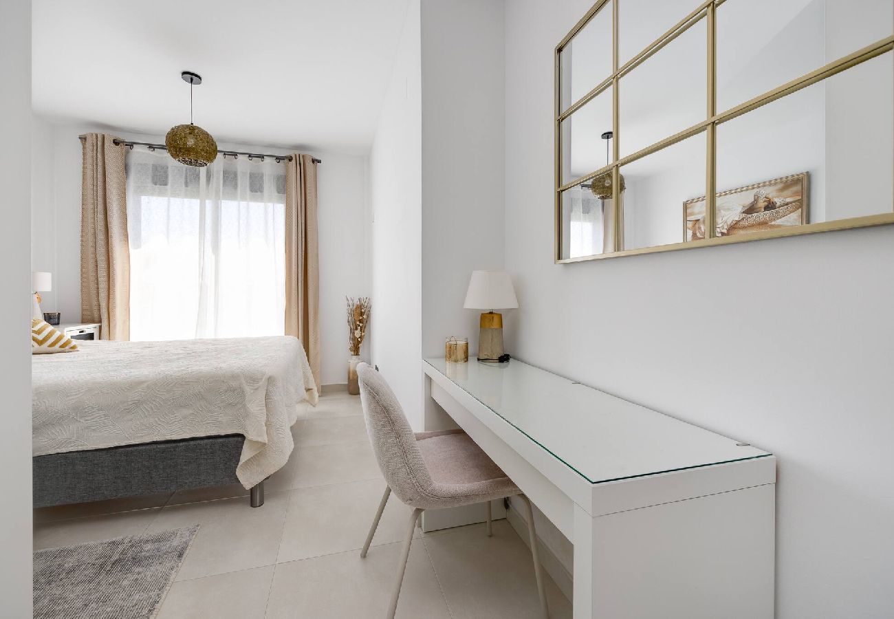 Apartamento en Torrevieja - CB Living Oasis Beach Punta Prima