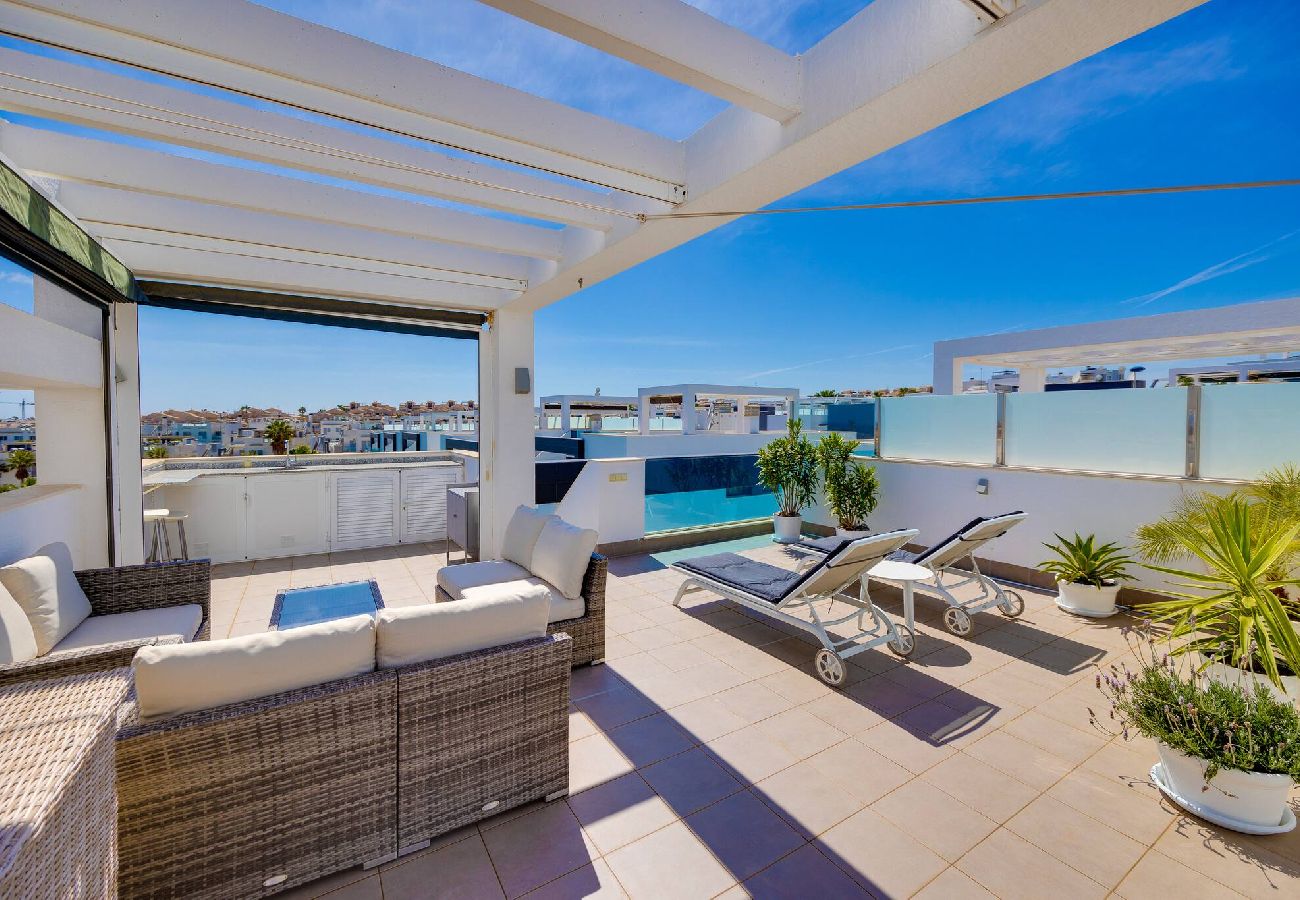 Apartamento en Torrevieja - CB Living Oasis Beach Punta Prima