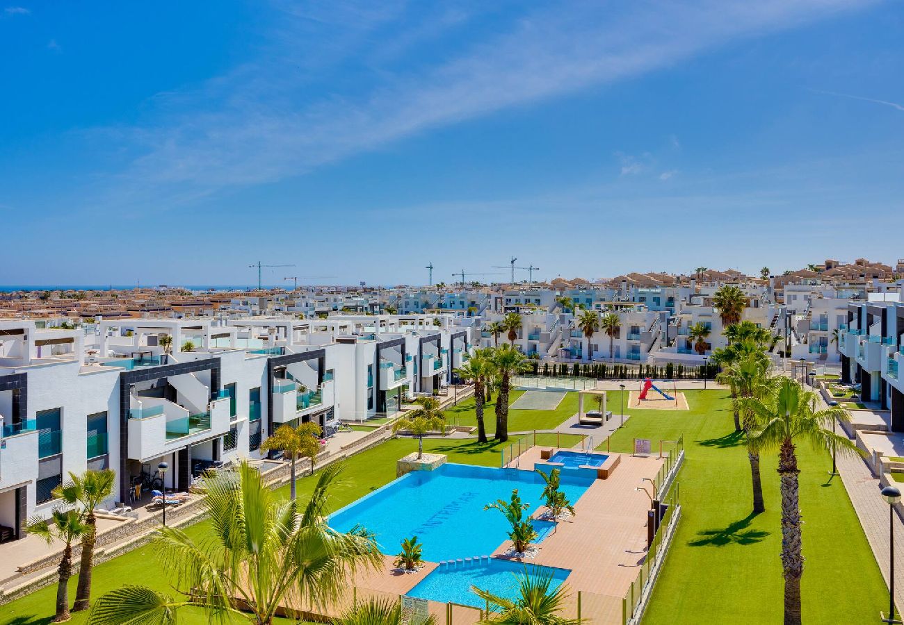 Apartamento en Torrevieja - CB Living Oasis Beach Punta Prima