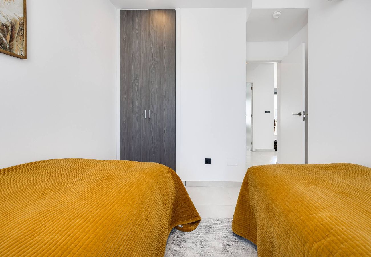Apartamento en Torrevieja - CB Living Oasis Beach Punta Prima