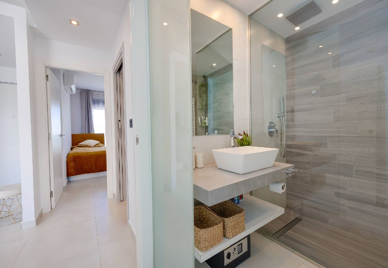 Apartamento en Torrevieja - CB Living Oasis Beach Punta Prima