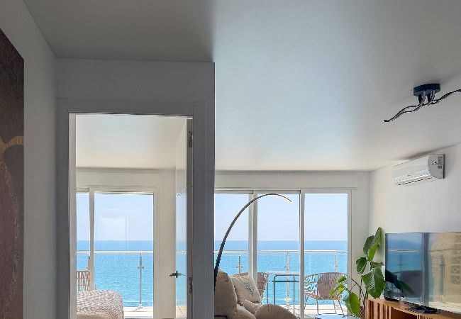 Apartamento en Torrevieja - CB Living - Seafront apartment in Playa Del Cura