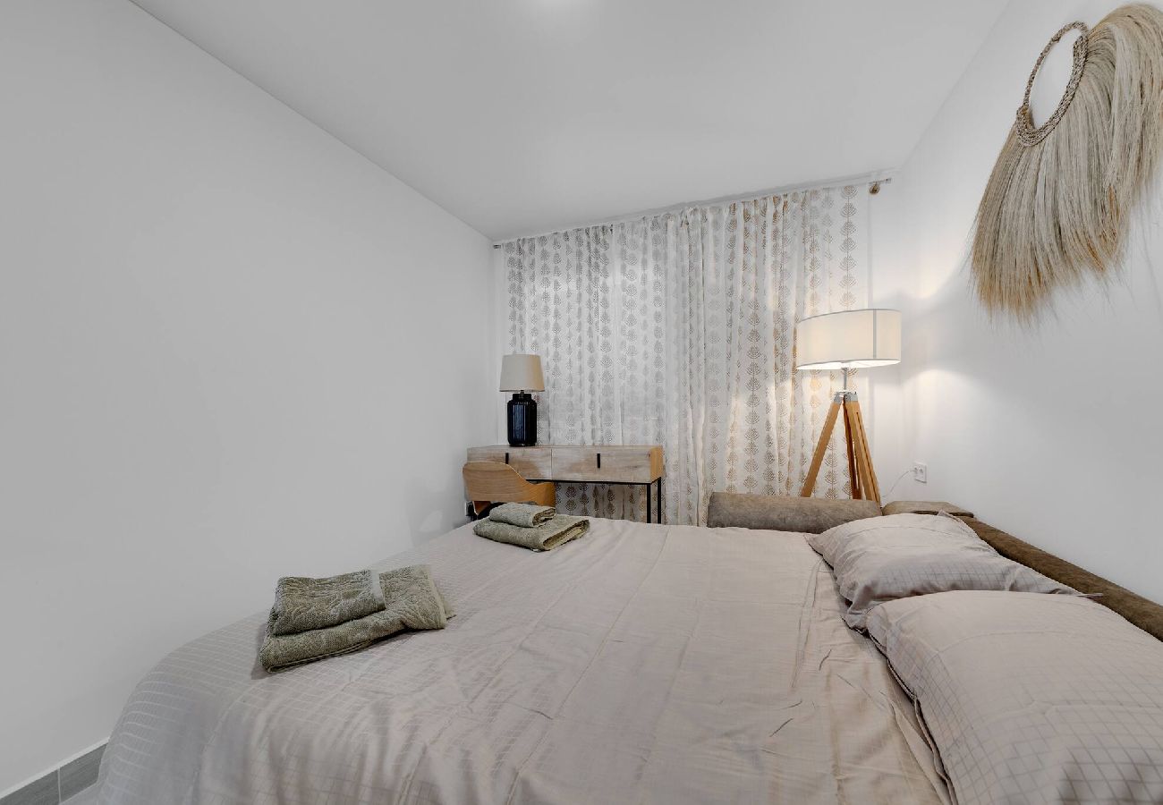 Apartamento en Torrevieja - CB Living - Seafront apartment in Playa Del Cura