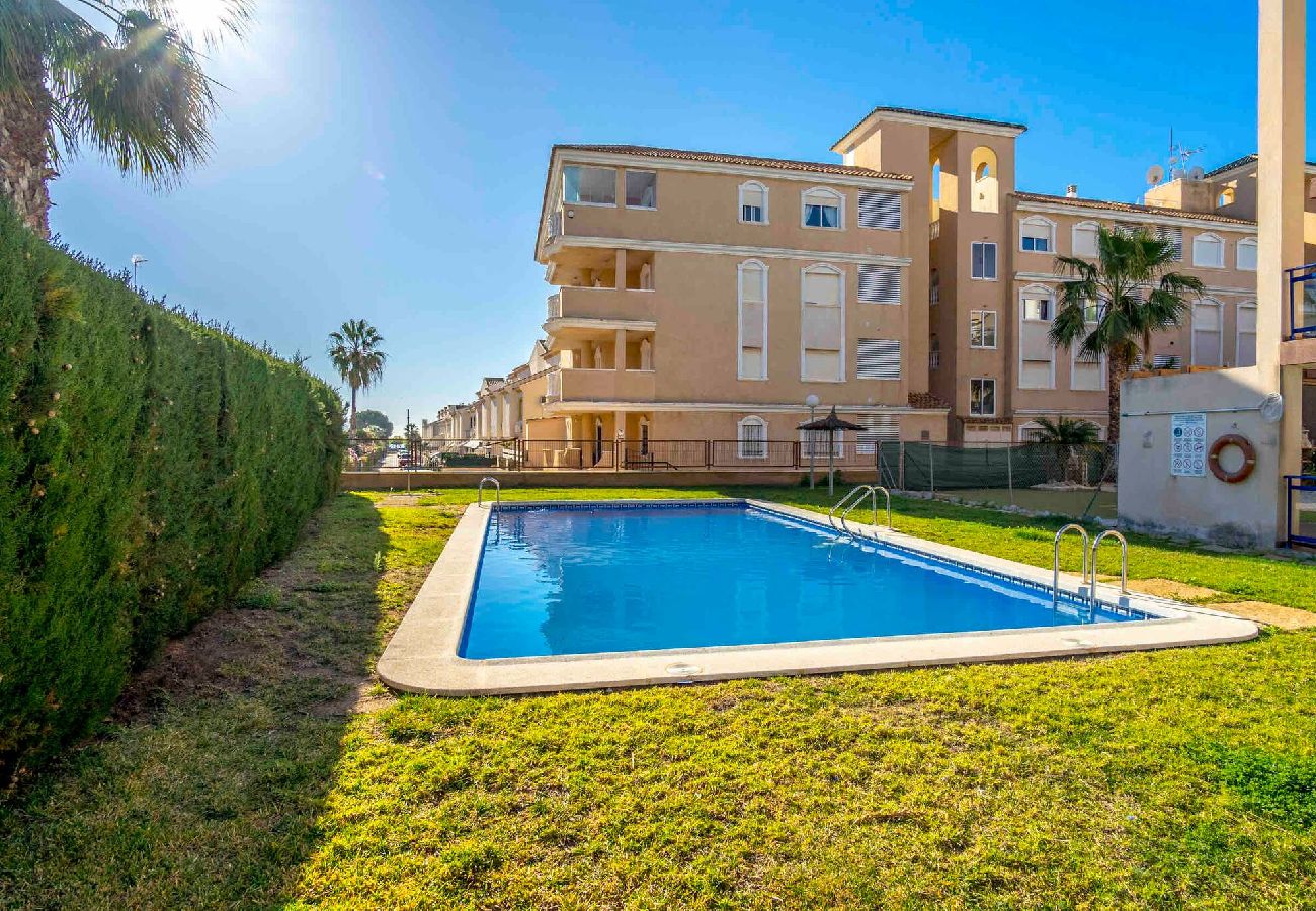 Apartamento en Orihuela - CB Living - Apartment with roof terrace Aguamarina