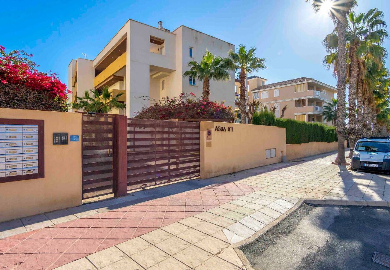 Apartamento en Orihuela - CB Living - Apartment with roof terrace Aguamarina