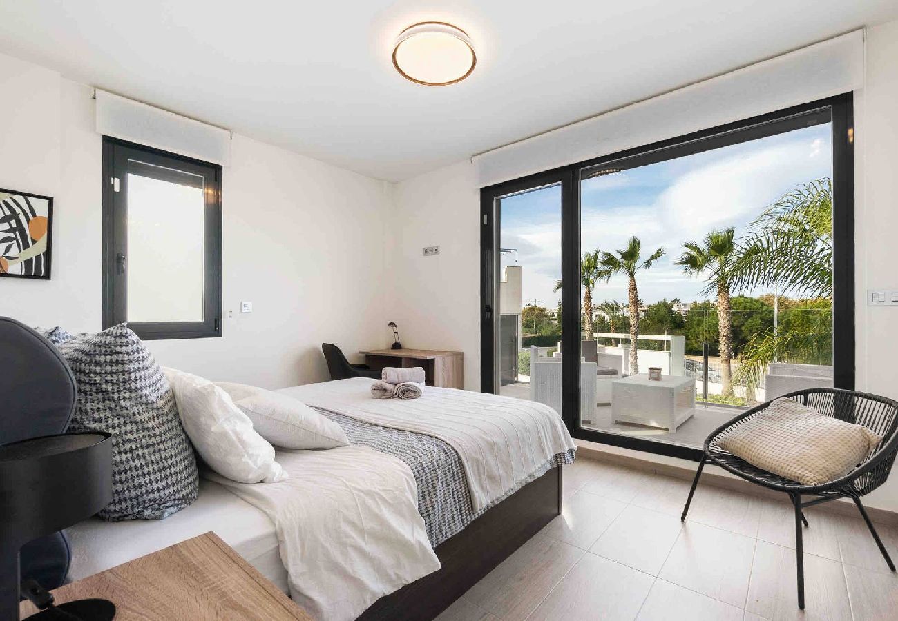 Casa en Alicante - CB Living - 3 bedroom home in Punta Prima