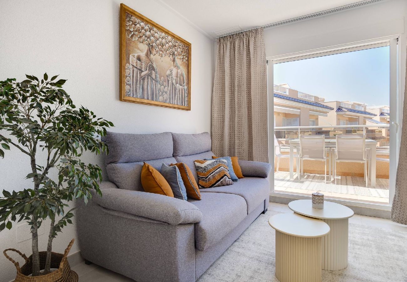 Residencial en Torrevieja - CB Living - Bright penhouse in Punta Prima