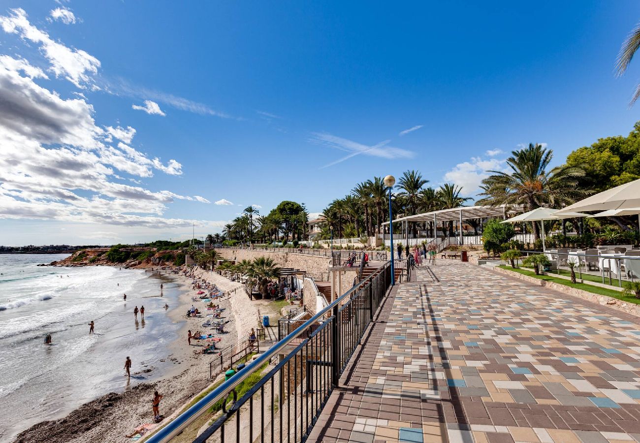 Residencial en Torrevieja - CB Living - Bright penhouse in Punta Prima