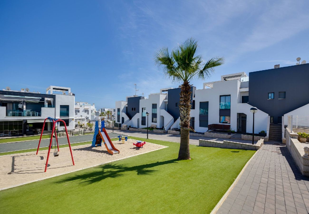 Appartement à Torrevieja - CB Living Oasis Beach Punta Prima