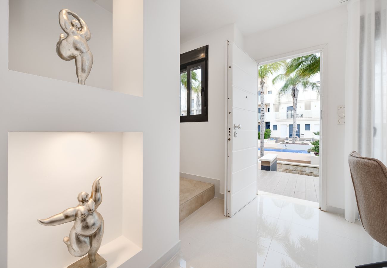 Chalet à Orihuela Costa - CB Living Townhouse in La Zenia