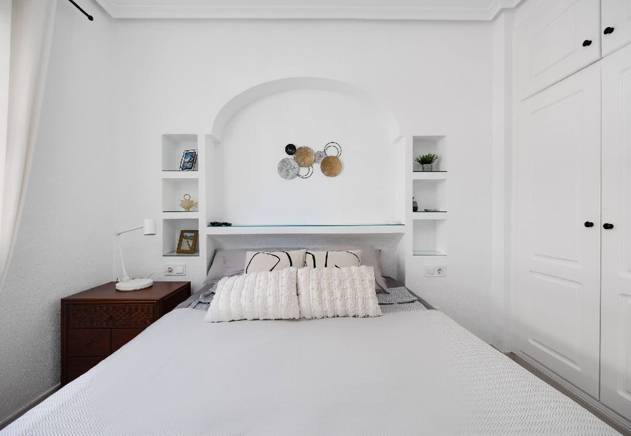Appartement à Alicante / Alacant - CB Living - Cozy condo with patio, Playa Flamenca