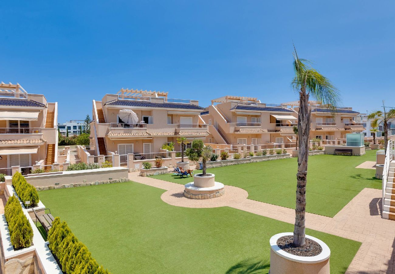 Appartement à Torrevieja - CB Living - Ground floor apartment in Punta Prima