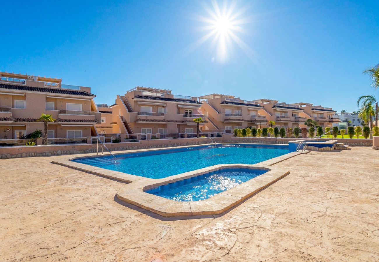Résidence à Torrevieja - CB Living - Bright penhouse in Punta Prima