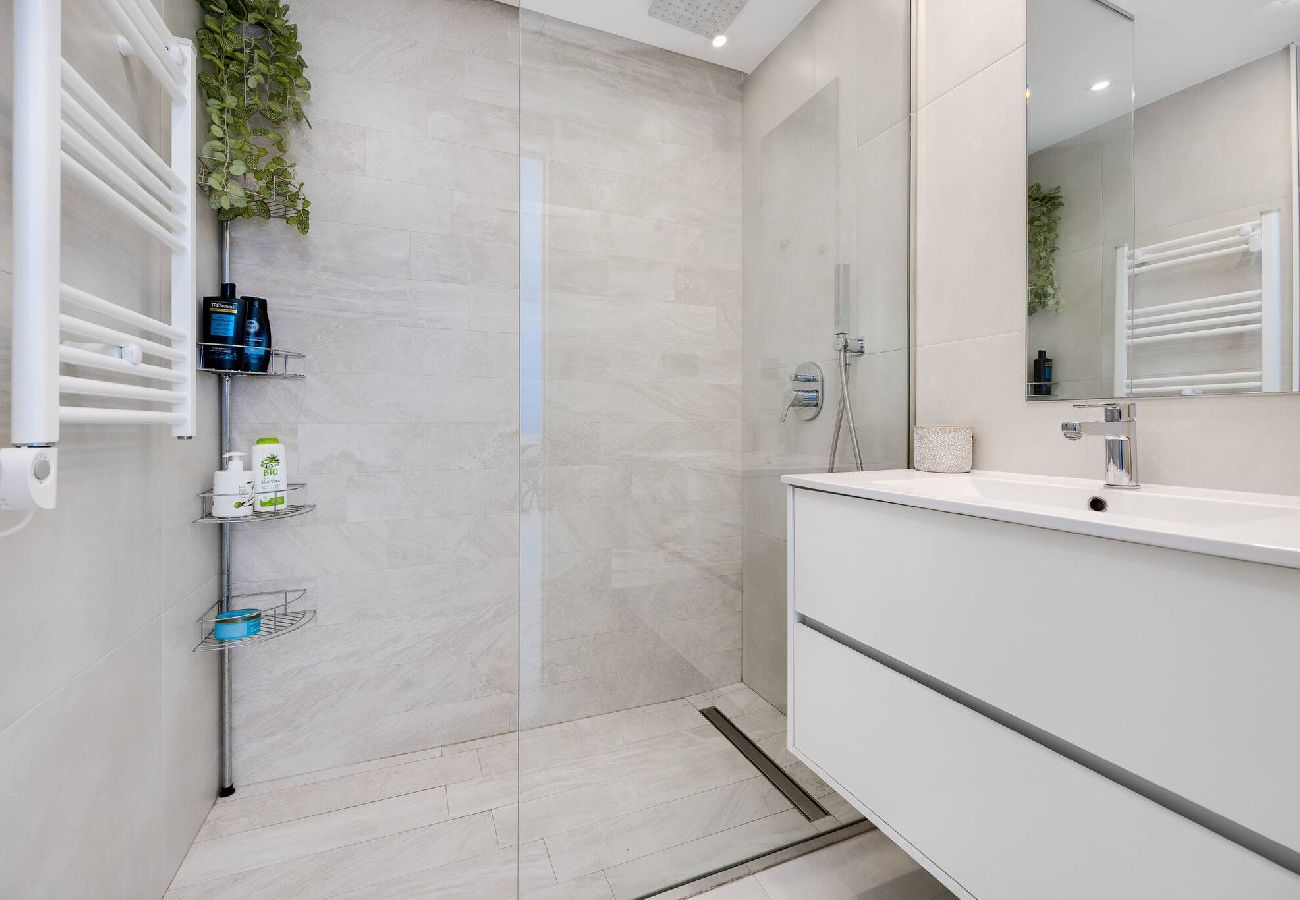 Apartment in Torrevieja - CB Living Oasis Beach Punta Prima