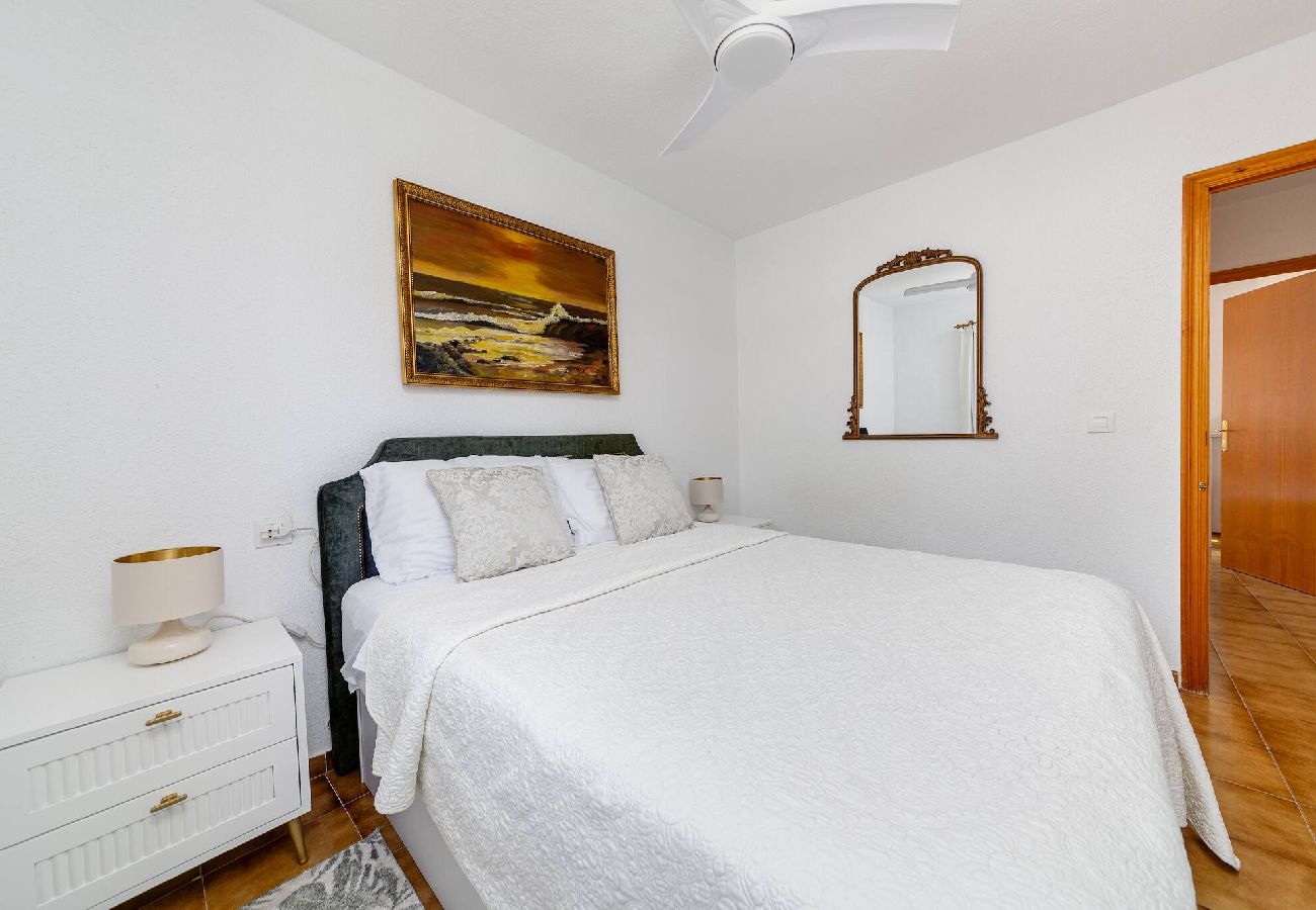 Apartment in Orihuela - 2 bedroom beach condo, Playa Flamenca