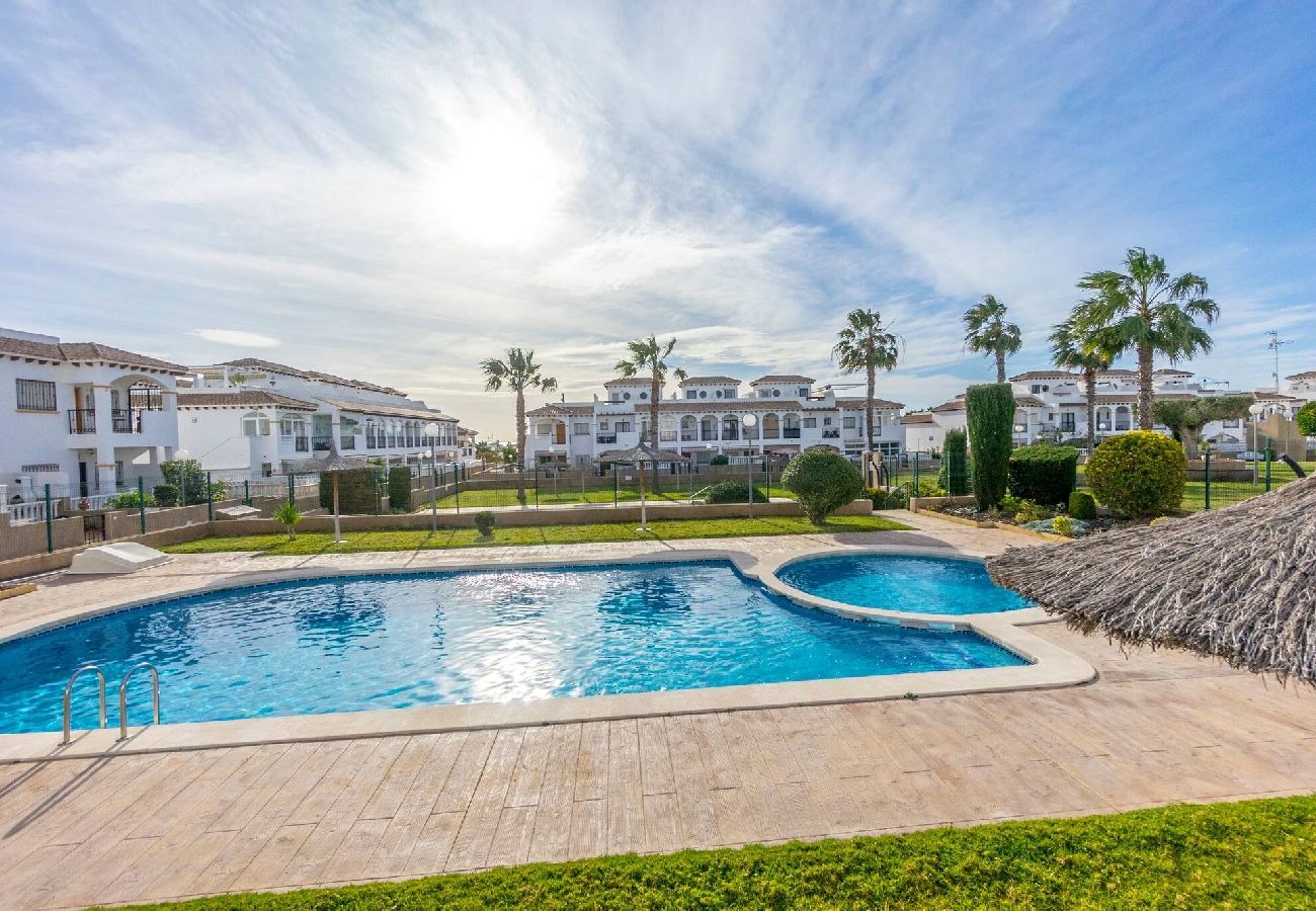 Apartment in Orihuela Costa - CB Living - Family holiday home in Punta Prima