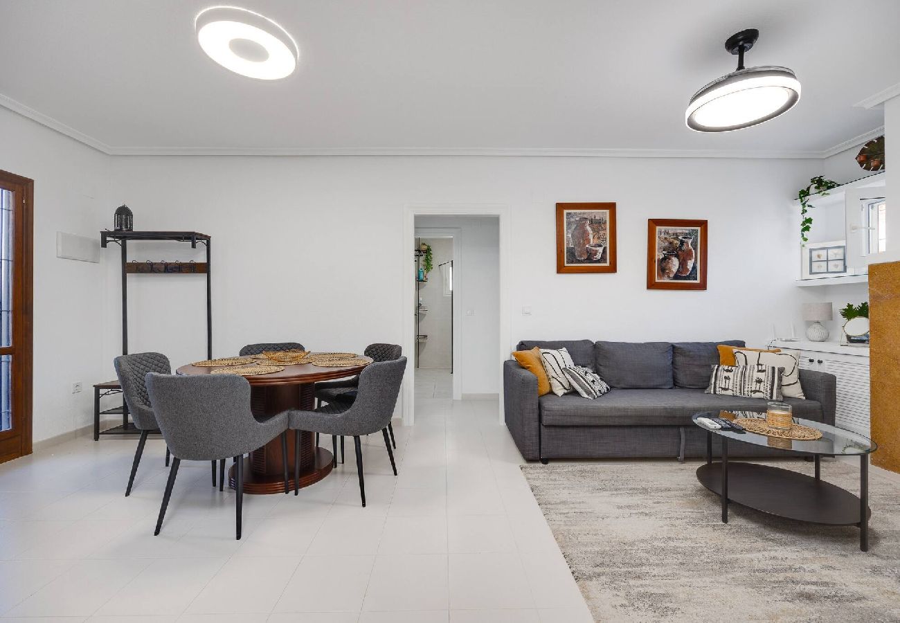 Apartment in Alicante / Alacant - CB Living - Cozy condo with patio, Playa Flamenca