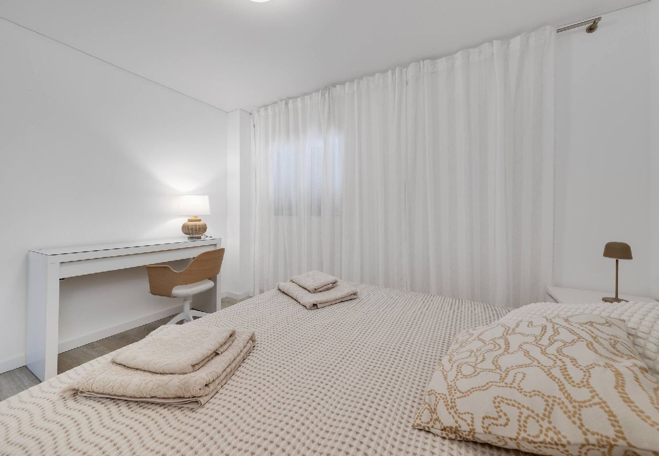 Residence in Torrevieja - CB Living - Luxury seaside apartment,Playa de Cura