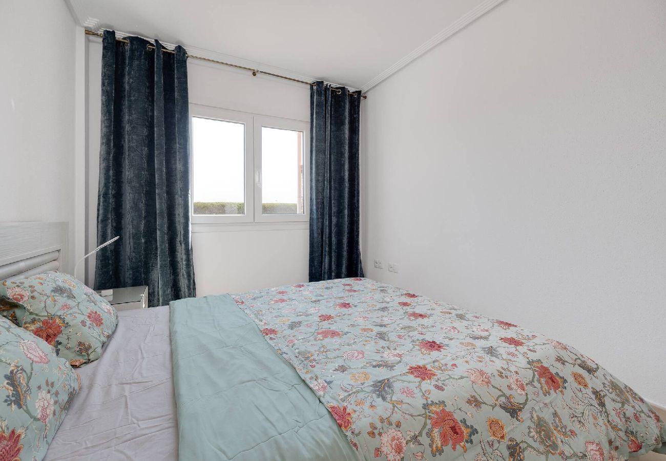 Apartment in Alicante / Alacant - CB Living - Apartment in Zeniamar with patio