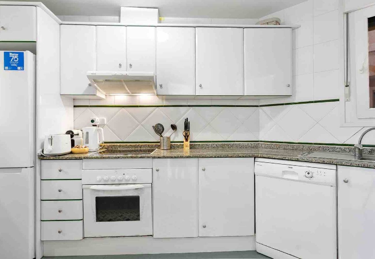 Residence in Orihuela - CB Living - Beachfront apartment in Aguamarina