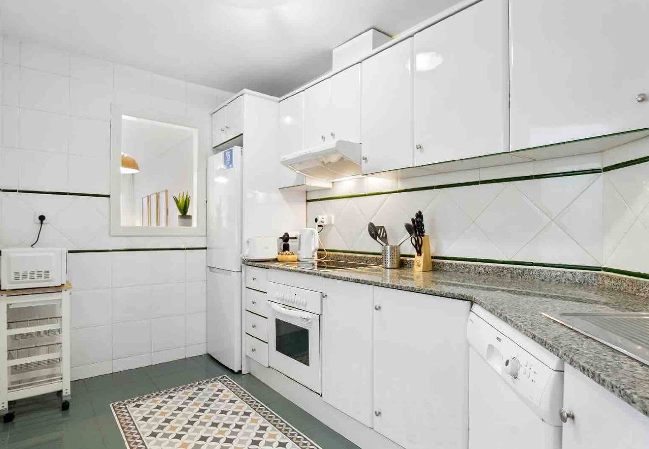 Residence in Orihuela - CB Living - Beachfront apartment in Aguamarina