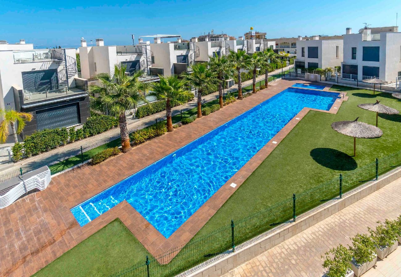 House in Alicante / Alacant - CB Living - 3 bedroom home in Punta Prima