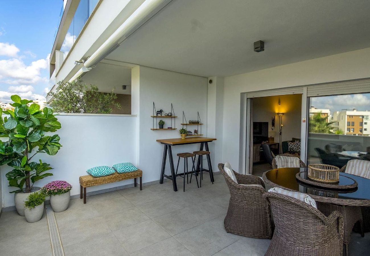 Residence in Orihuela - Laura